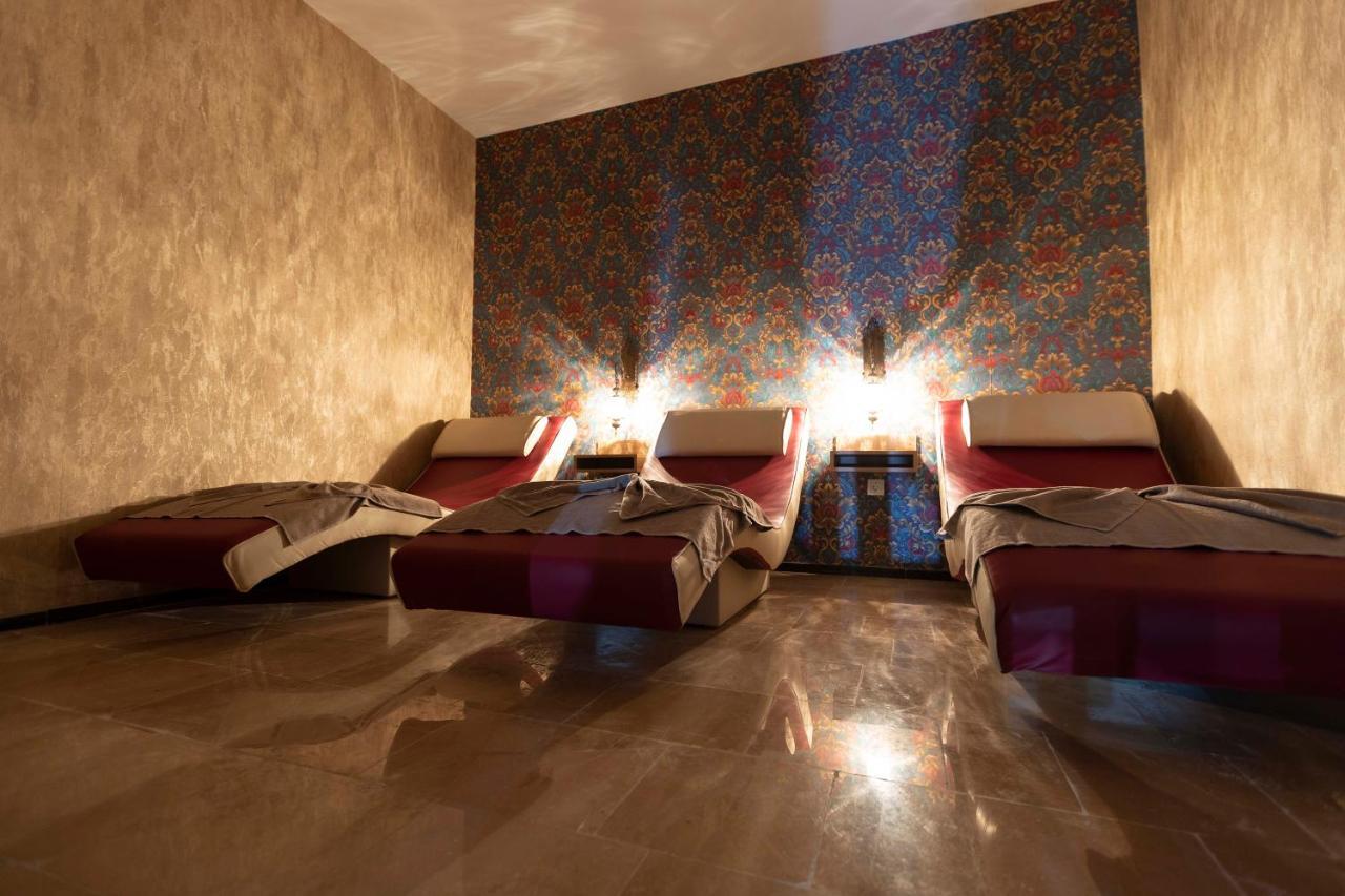 World Point Besyol Otel 3*